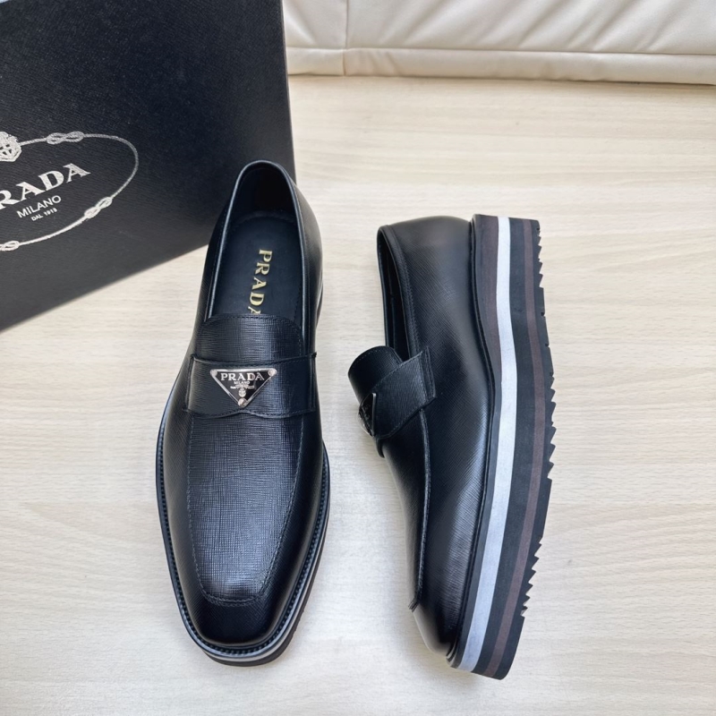 Pra*a leather shoes